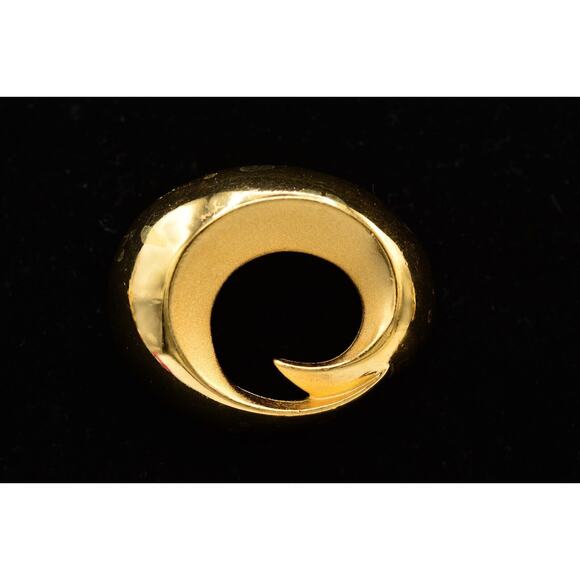 Givenchy Vintage Brooch Pin Round Brushed Gold Metallic Textured Signed BinAC - Picture 1 of 12